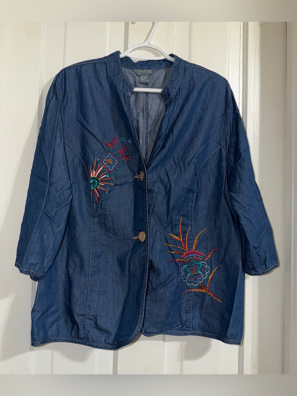 Koret women's size 18 shirt, 18W Dark Blue Jacket with Colorful‎ Embroidery